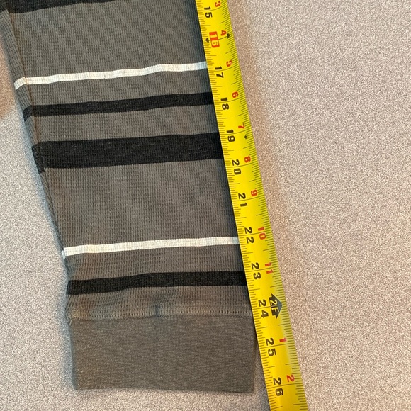 Volcom - men’s long sleeve shirt. Size XL - Picture 11 of 12